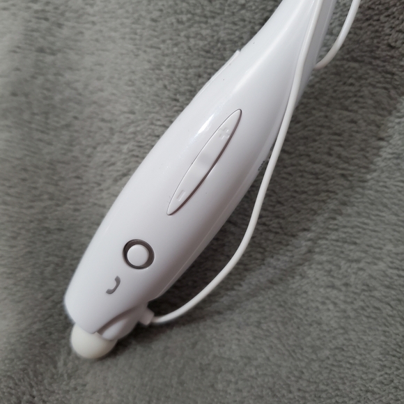 Travelocity Bluetooth Stereo Earbuds White Like New with Box - Picture 6 of 12